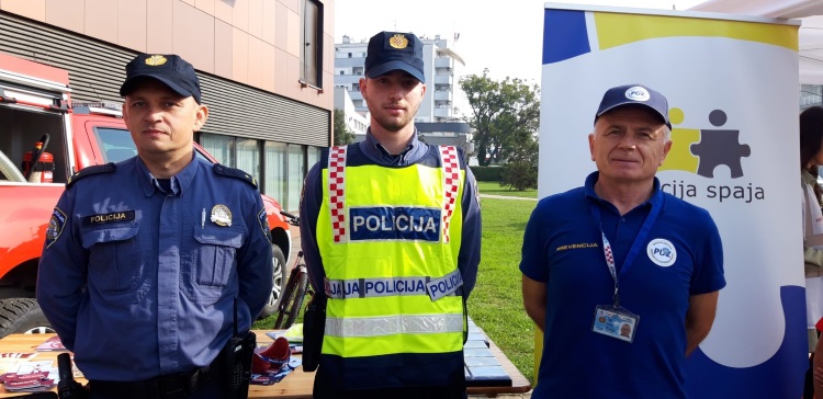 Slika /PU_ZG/slike/PUZ/2022/Listopad/Prevencija DUBRAVA/Prevencija 1.jpg